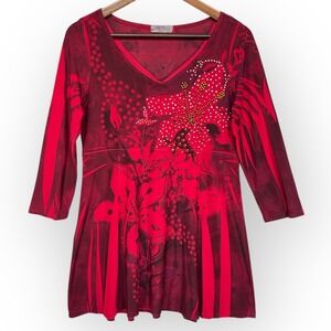 Pretty Woman Red Floral Embellished 3/4 Sleeve V‎ Neck Top USA Made